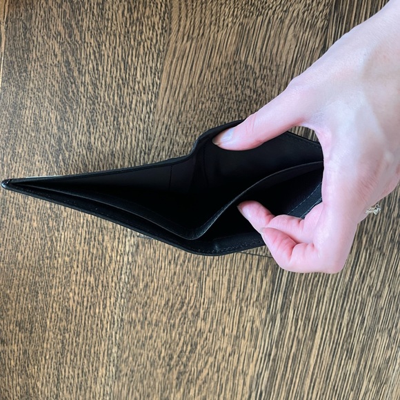 Wallet - Picture 3 of 4